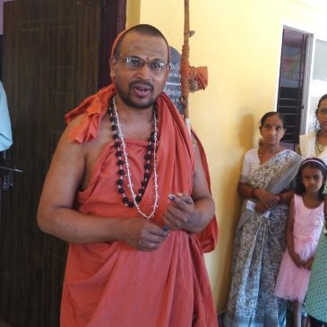 ಶ್ರೀ ಶ್ರೀಗಳಿಂದ ಮತದಾನ