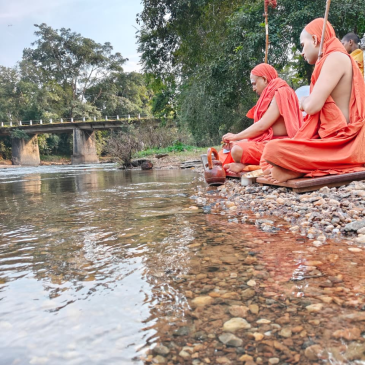 ಶಾಲ್ಮಲೆಯಲ್ಲಿ ಸೀಮೋಲ್ಲಂಘನ ನೆರವೇರಿಸಿದ ಸೋಂದಾ ಸ್ವರ್ಣವಲ್ಲೀ ಉಭಯ ಶ್ರೀಗಳು: