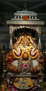 ಶ್ರೀ ಸೋಂದಾ ಸ್ವರ್ಣವಲ್ಲೀ ಮಹಾಸಂಸ್ಥಾನದ ದಿವ್ಯ ಸನ್ನಿಧಿಯಲ್ಲಿ, ನವರಾತ್ರಿಯ 8ನೇ ದಿನ